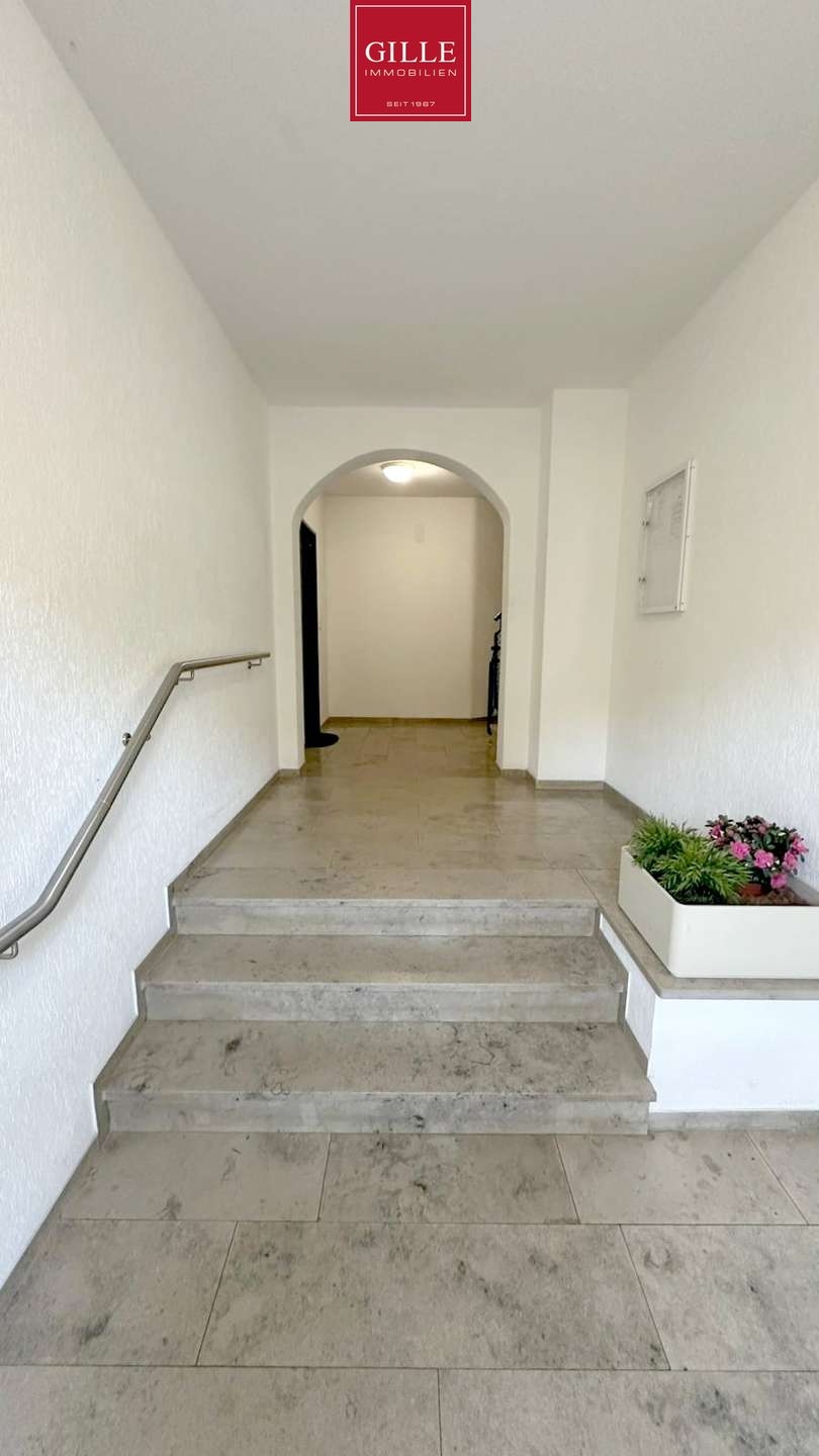 Ansicht 3 von: Neuss-Furth: Helles u. modernes Apartment mit EBK, Wannenbad u. TG-Stellplatz